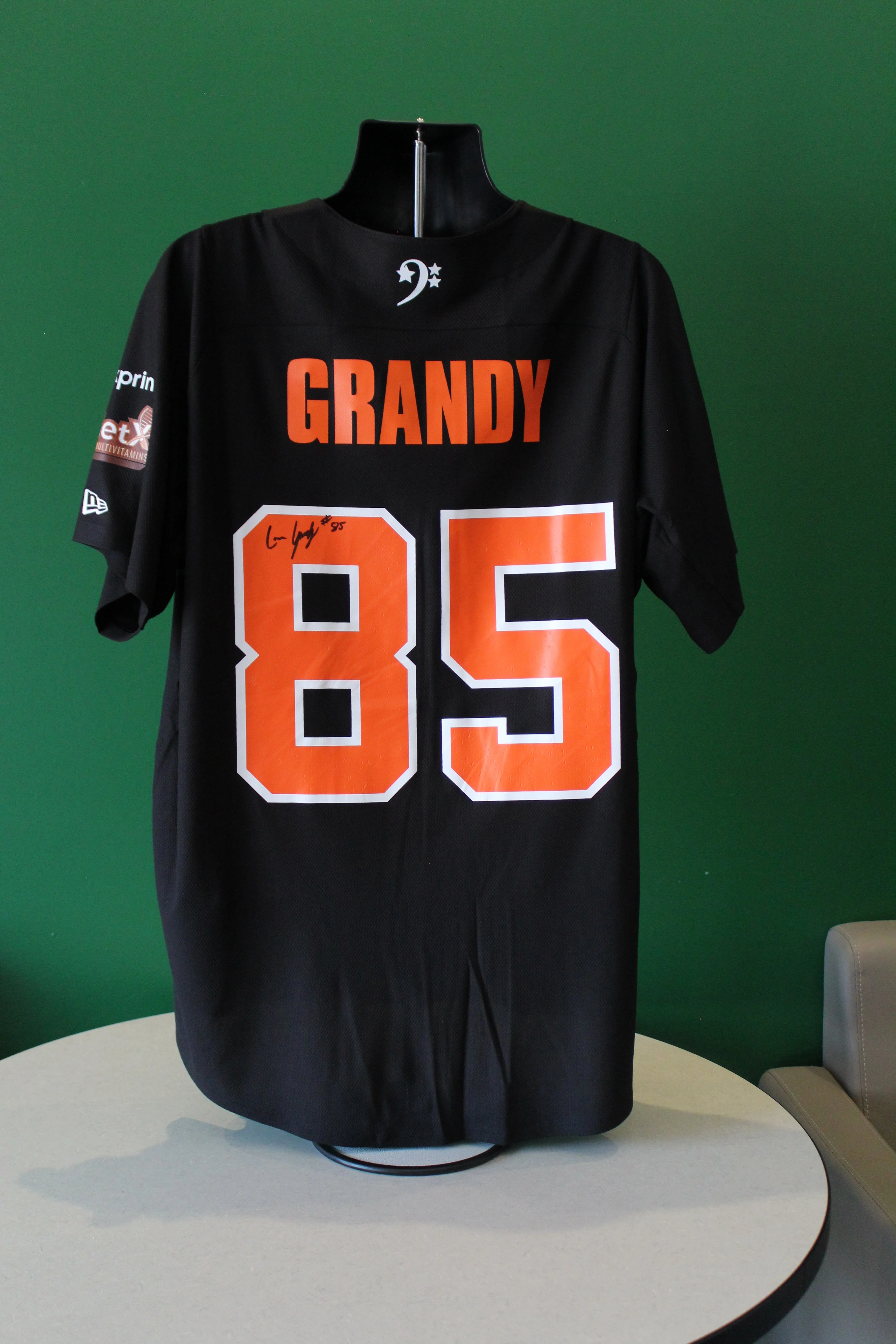 2025 Logan Wilson Celebrity Softball Autographed Jerseys - Image 15