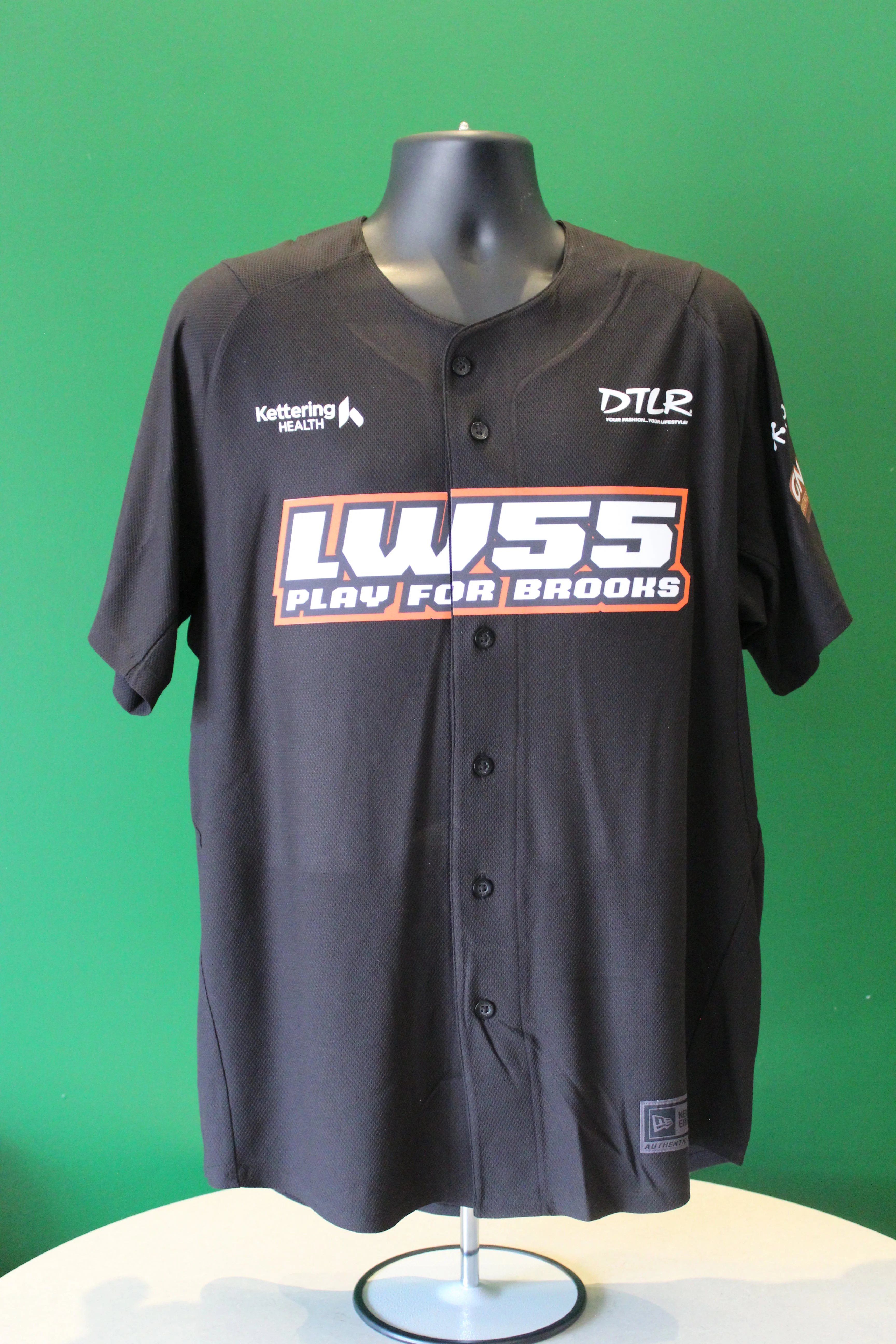 2025 Logan Wilson Celebrity Softball Autographed Jerseys - Image 18