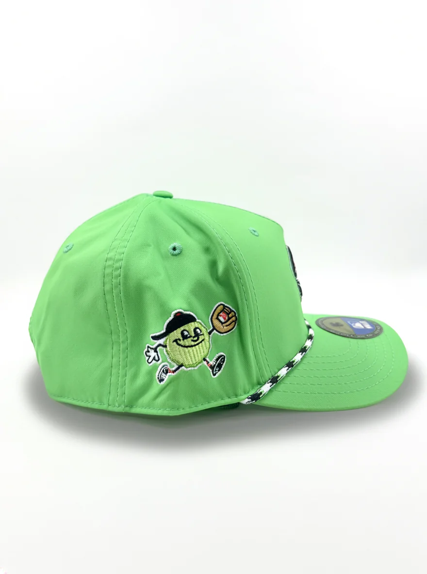 Black Clover Chip Hat - Image 3