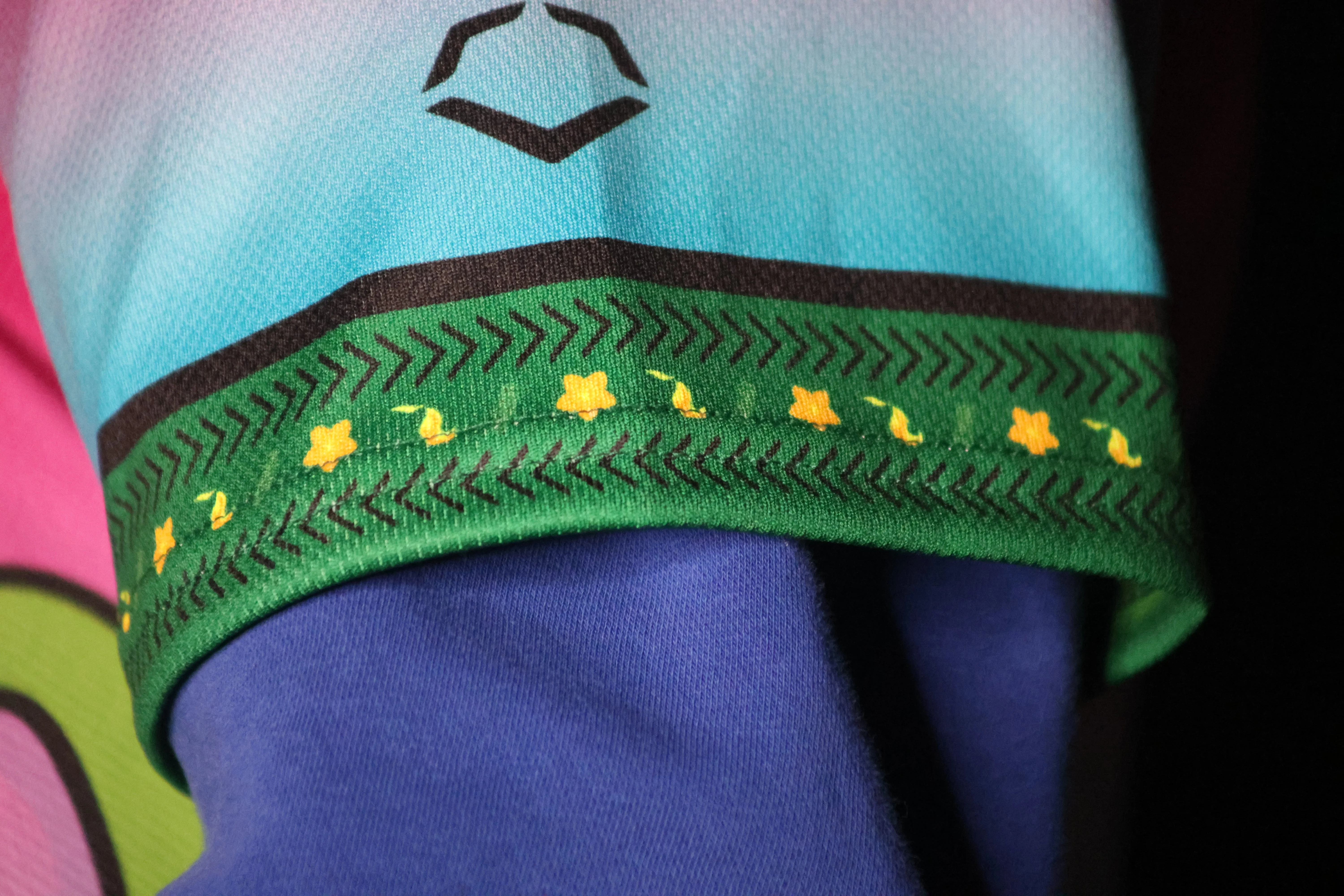 Los Pepinillos Picantes del Norte Wilson Team Replica Gradient Jersey - Youth - Image 3