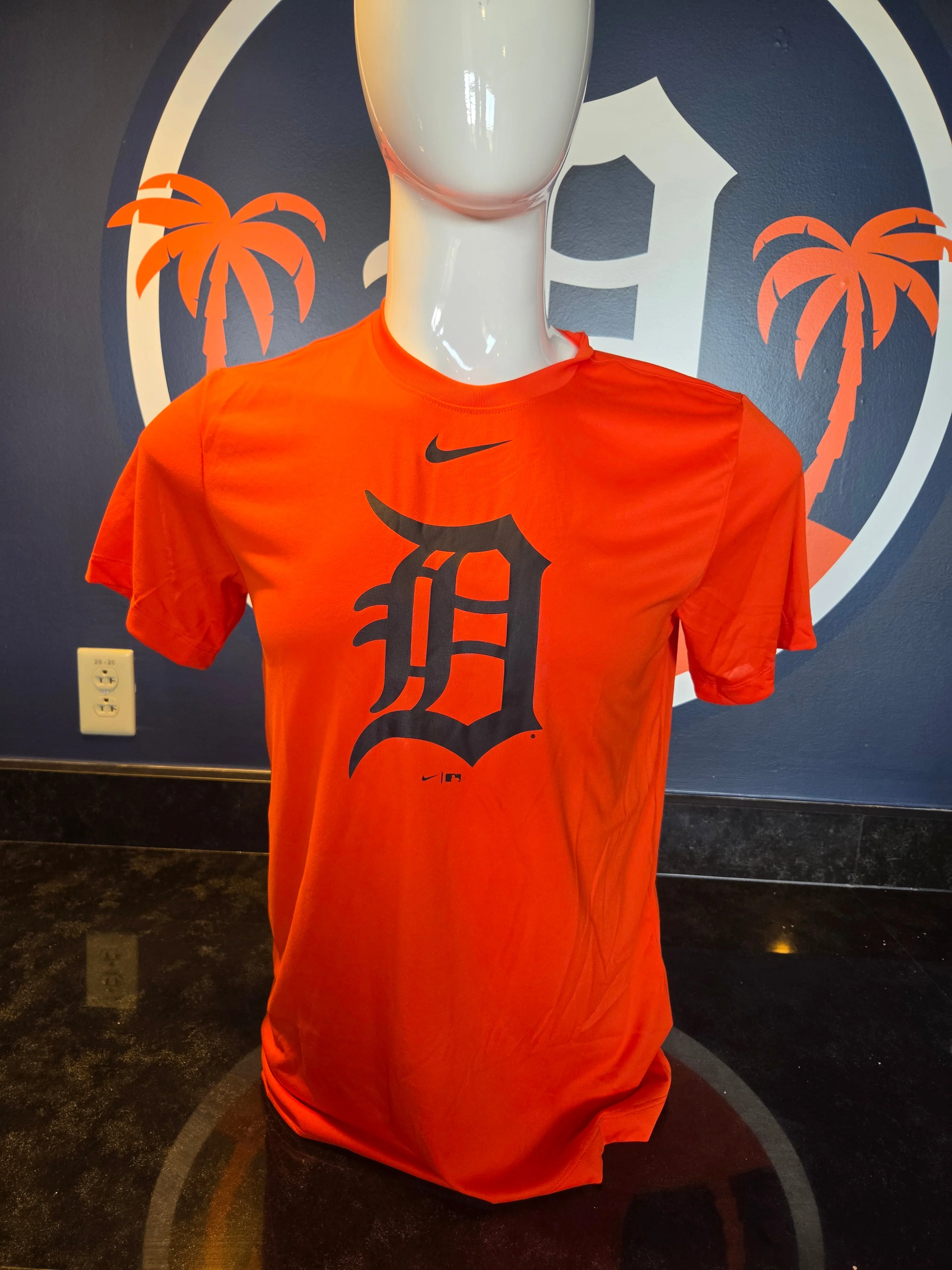 Men's Nike New Legend Logo T-Shirt