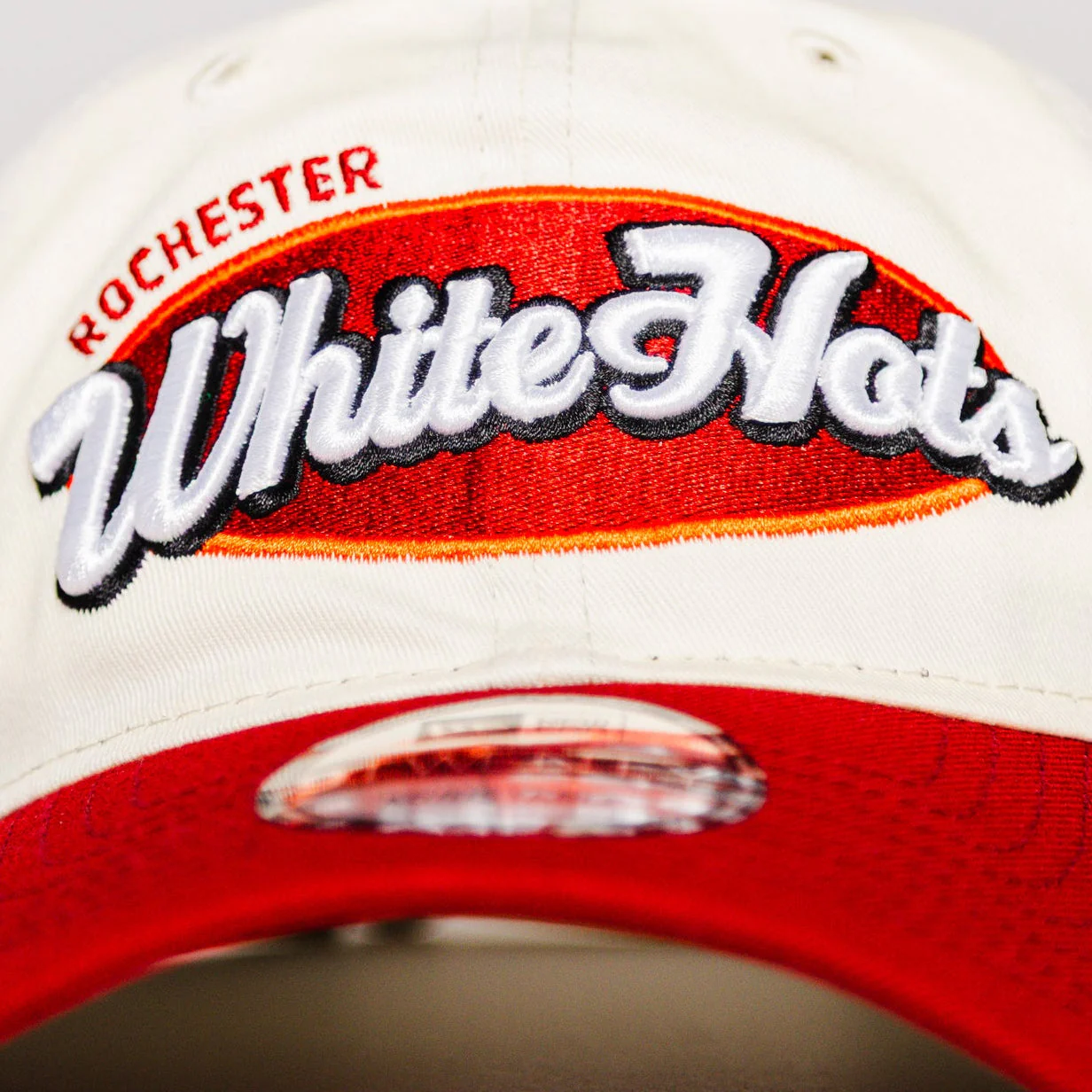 New Era 9TWENTY White Hots Chrome Red Adjustable - Image 5