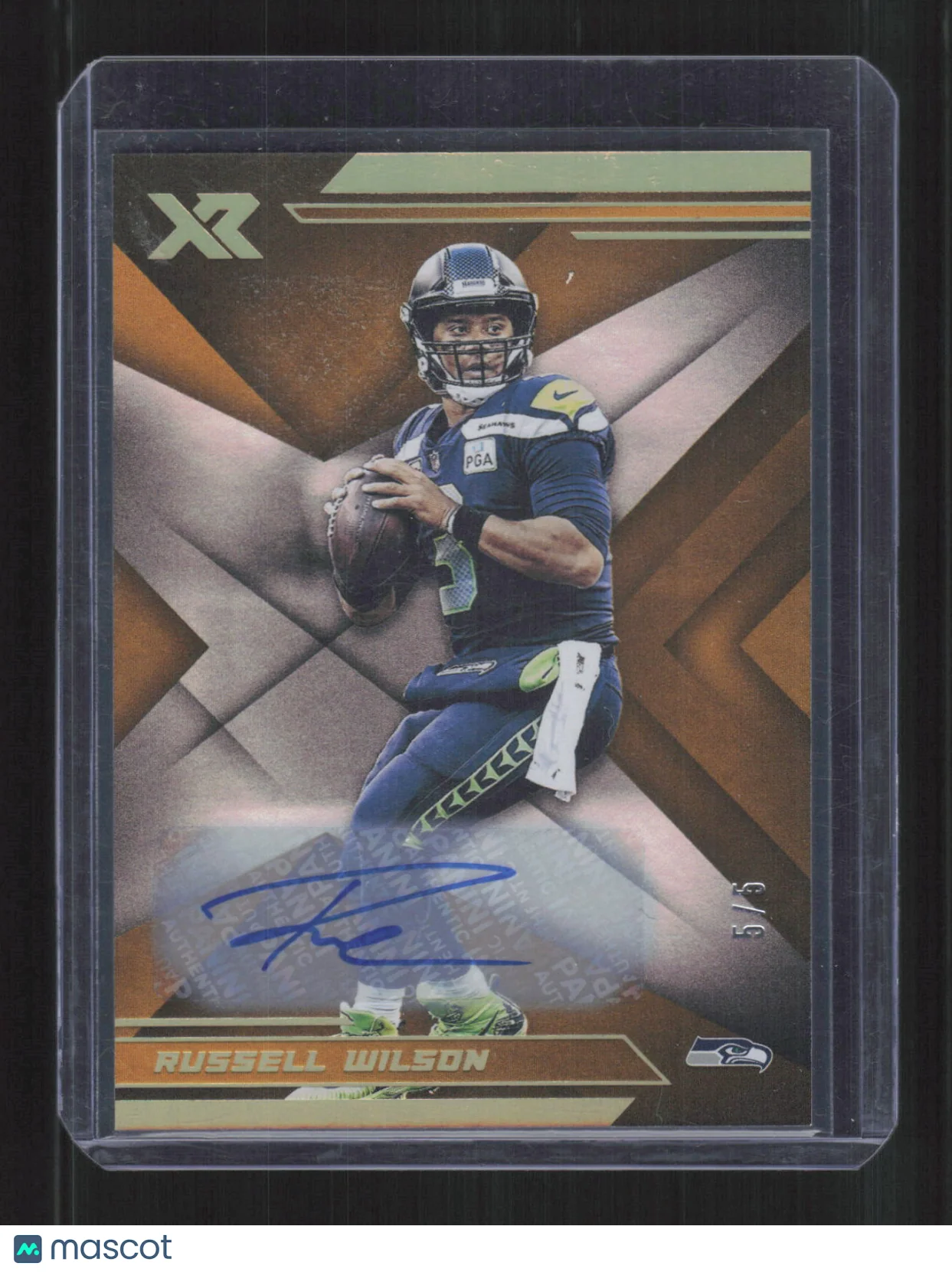 Russell Wilson 2019 Panini XR Gold /5 Auto #13