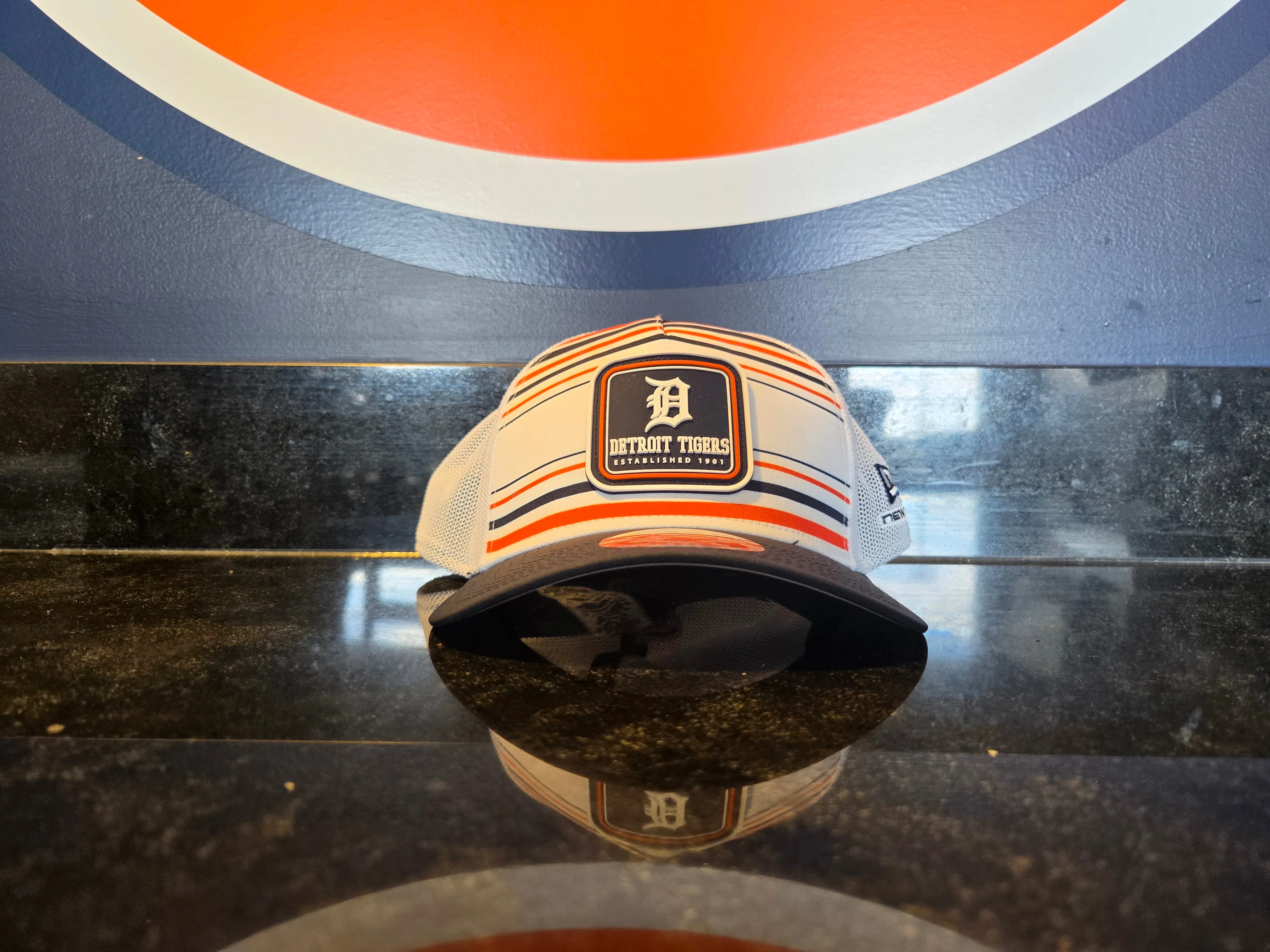 ST26 NE Striped 3930 Cap