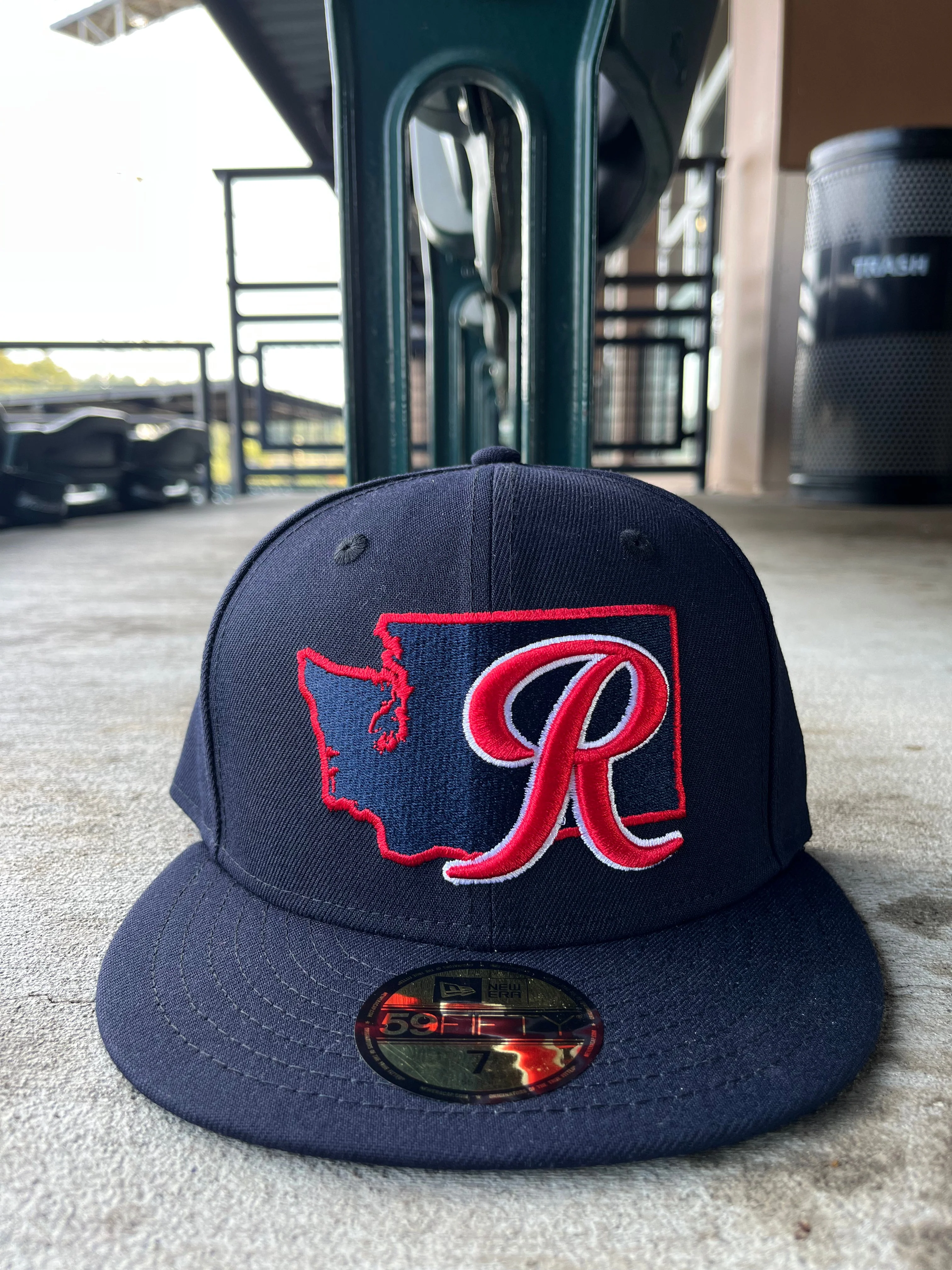Tacoma Rainiers New Era 59Fifty Navy State Cap - Image 8